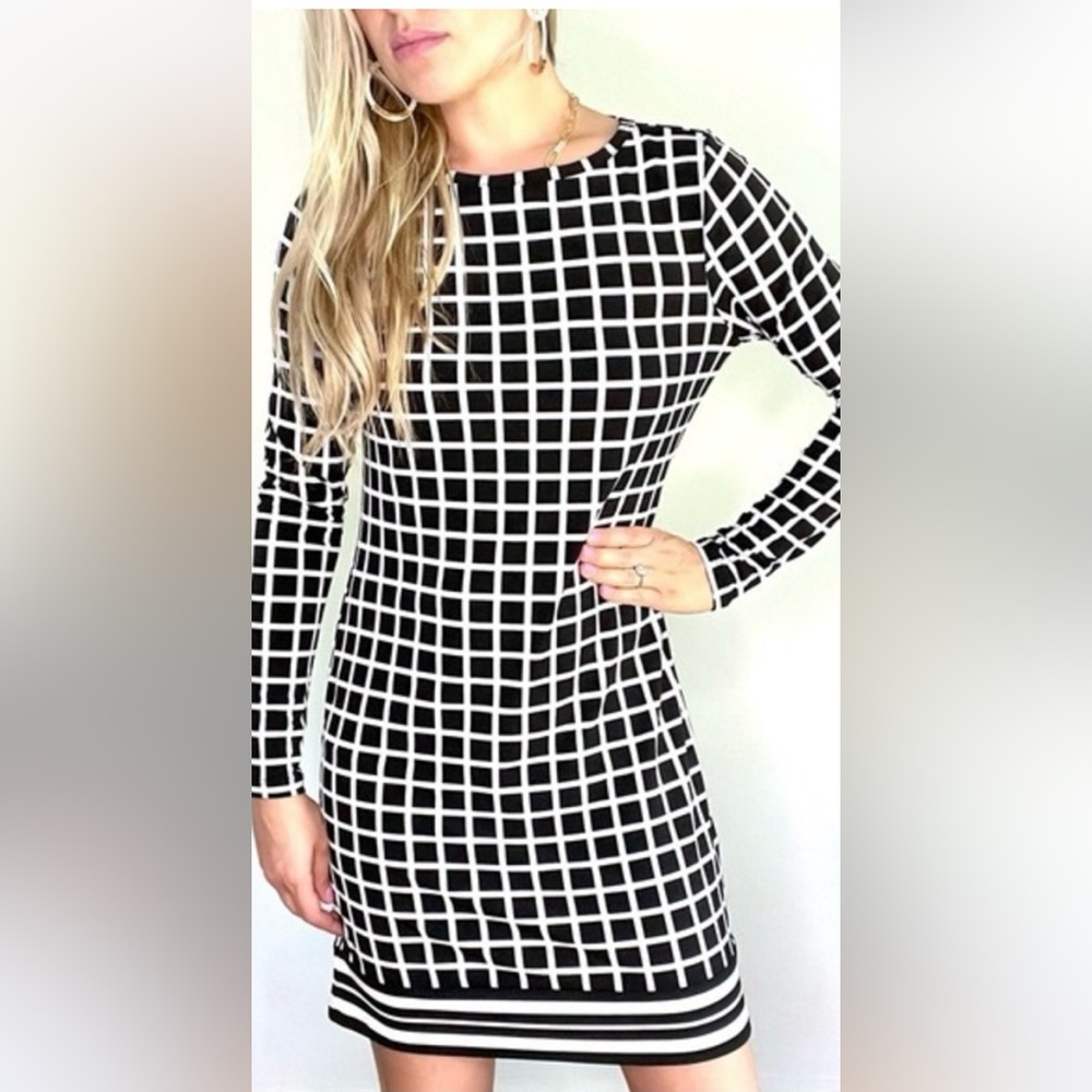 Michael Kors Black and White Checkered Long Sleeve Dress, Size small